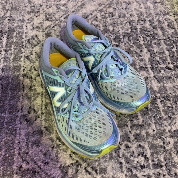 New Balance Fresh Foam - Picture 2 of 4